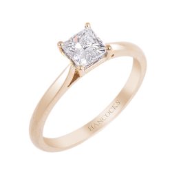 0.61ct princess cut diamond ring in 18ct yellow gold