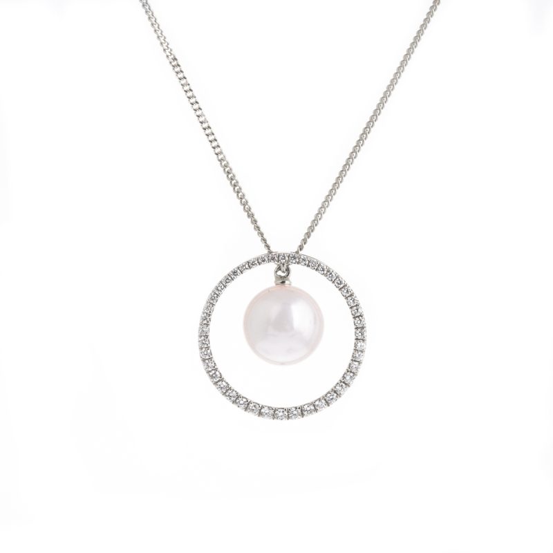 pearl and diamond circle pendant