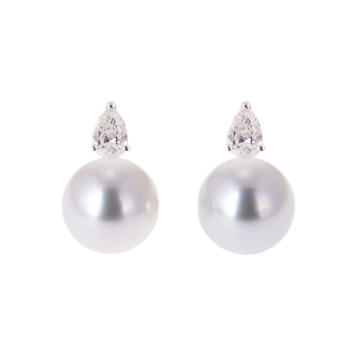 pearl-and-pear-cut-diamond-earrings