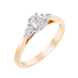 18ct Gold Oval Cut Diamond 3-Stone Ring