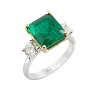 platinum emerald and diamond engagement ring