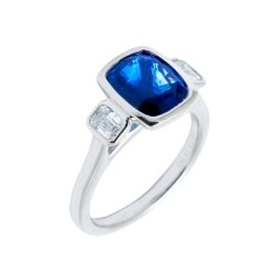 sapphire and diamond 3-stone rubbed over setting ring