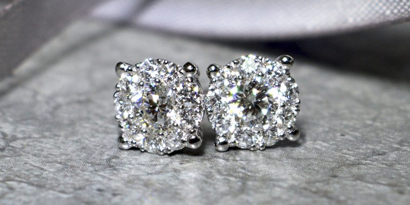 90-004-diamond-stud-earrings