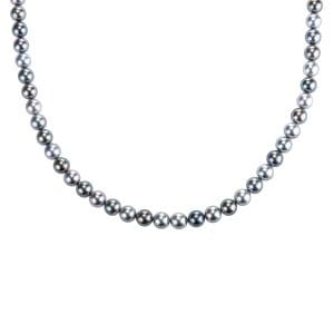 long-strand-of-tahitian-pearls